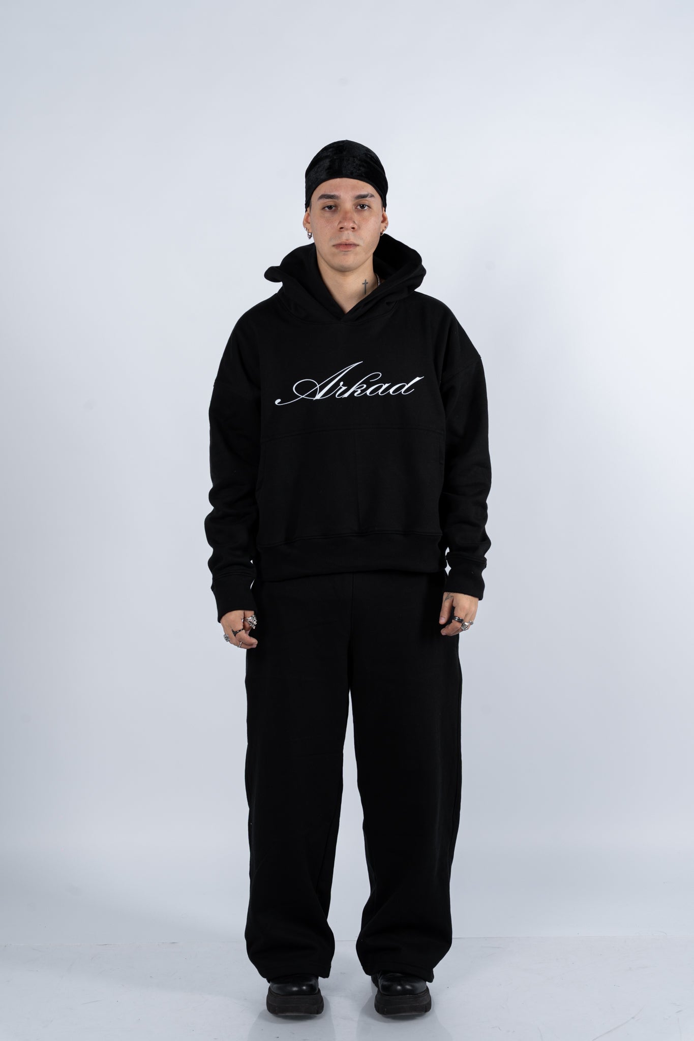 STAY CREATING BLACK
