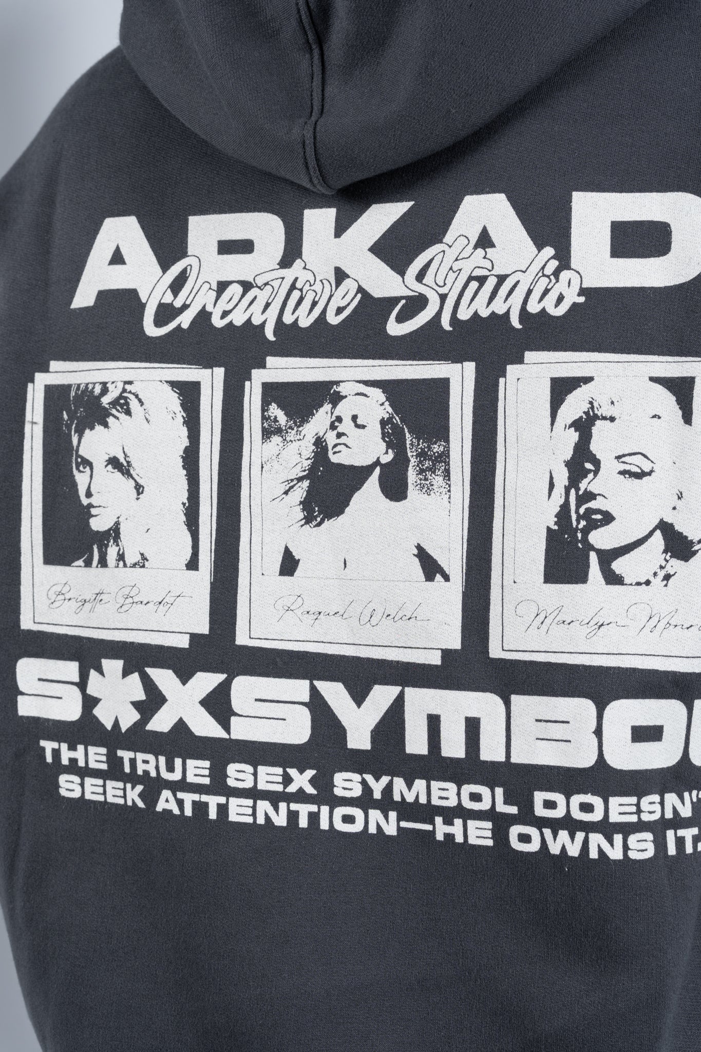 HODDIE SEX SIMBOL