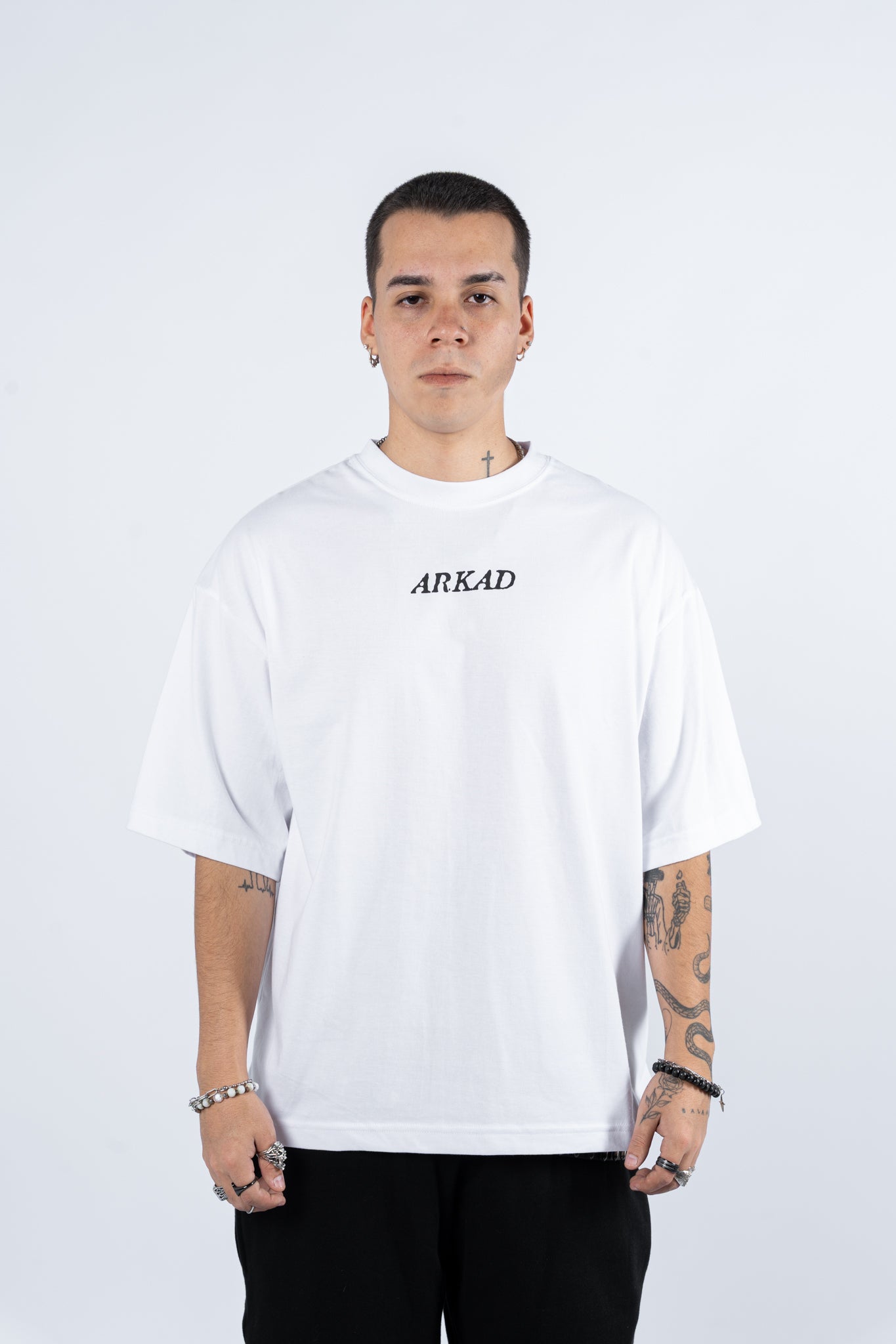 T-SHIRT DARK HORSE